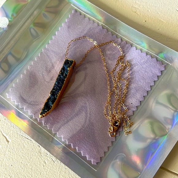 Lapis Lazuli Blue crystal outlined with gold leaf and gold filled chain hardware - Picture 2 of 6